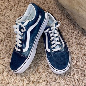 Size 8 in women’s, blue jean, barley worn, Vans.